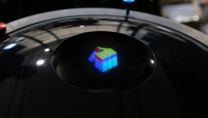 지난해 ETRI는 360도 어디서도 볼 수 있는 3D 입체 컬러 홀로그램을 세계 최초로 개발했다. - ETRI 제공 제공